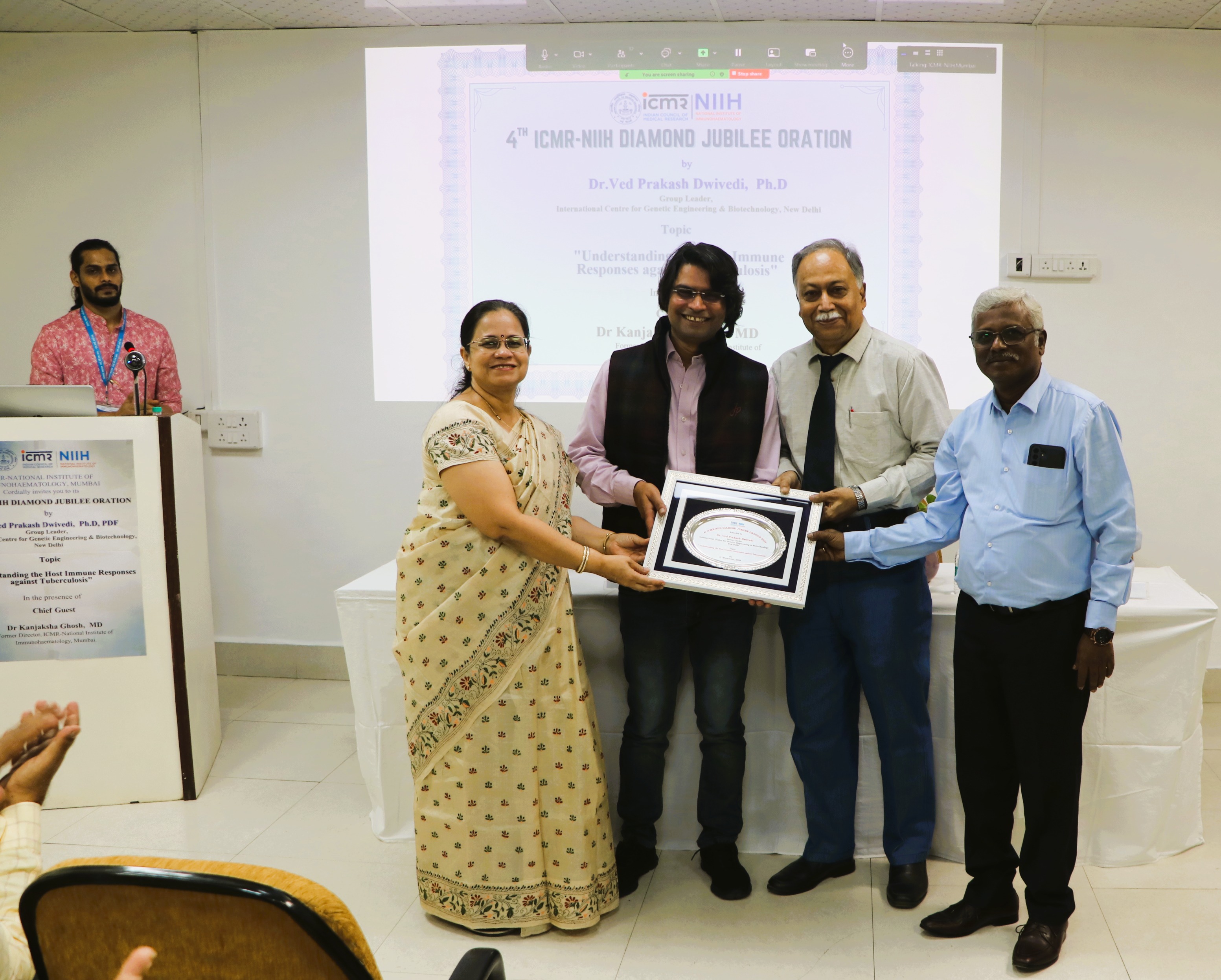 ['1.jpg', '2.jpg', '3.jpg', '4.jpg']